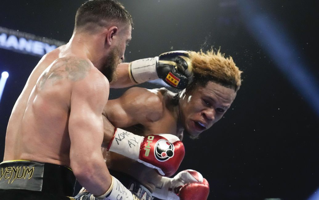 Ломаченка засудили: реакція боксерського світу на поразку українця від Гейні в бою за “абсолюта”