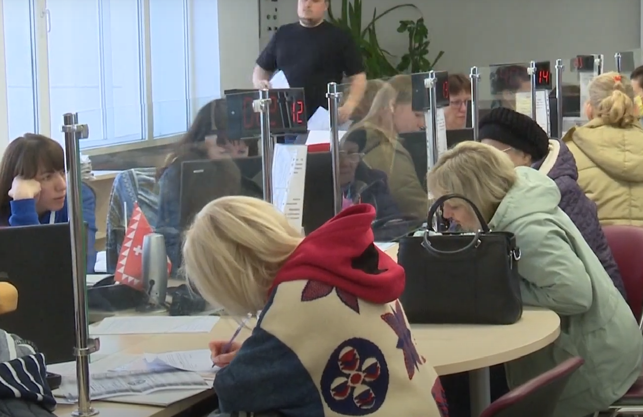 Робота для пенсіонерів у Запоріжжі: хто має можливість заробляти від 20 тисяч