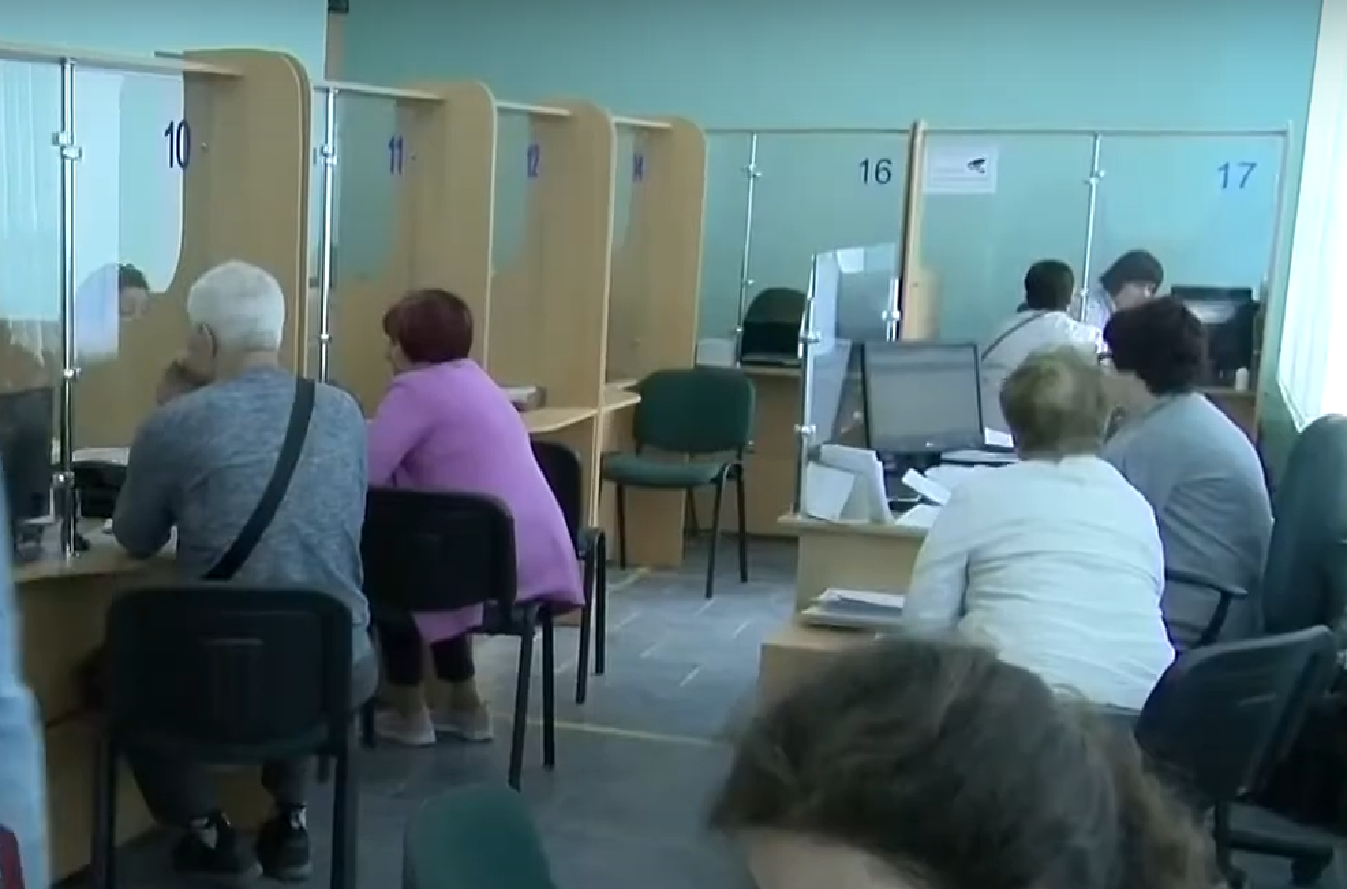 Робота для пенсіонерів у Запоріжжі: хто саме може мати зарплату від 20 тисяч гривень