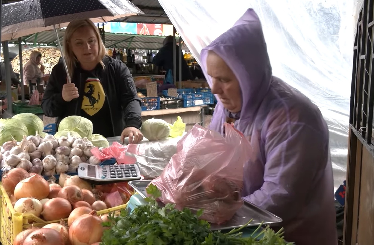 Дефіцит продуктів у Дніпрі: оголошено про серйозну проблему