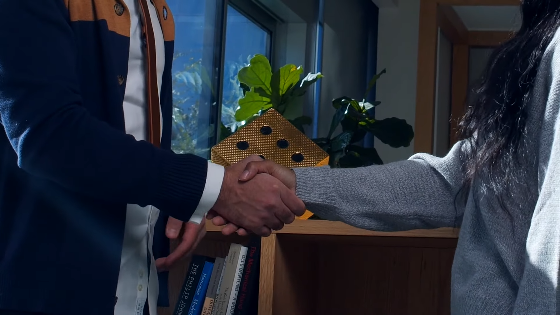 Робота для пенсіонерів у Харкові: на яких посадах готові платити від 18 500 гривень