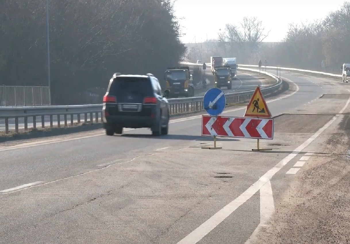 У Полтаві перекриють рух транспорту: не буде проїзду до грудня, де вводяться обмеження