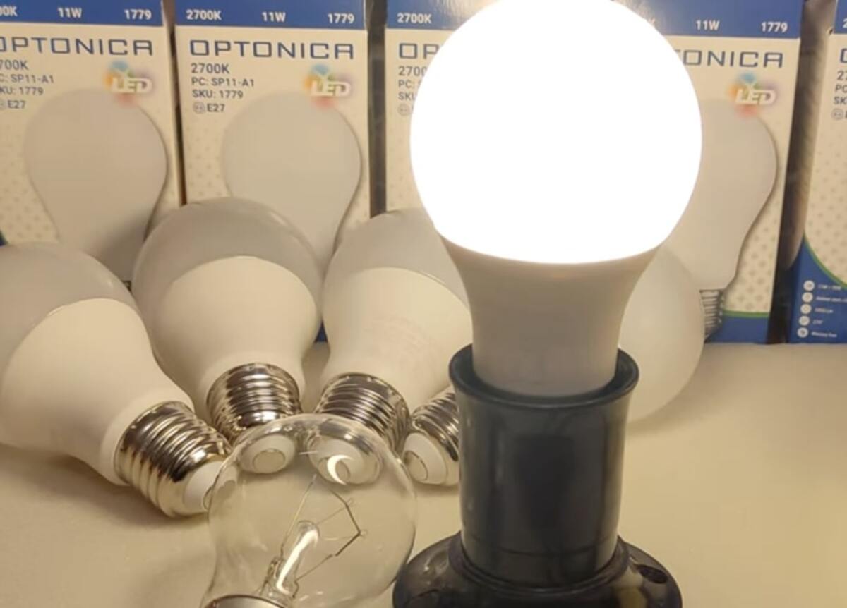 Графік відключення світла в Запорізькій області на 21 листопада: 7 годин поспіль без електрики доведеться сидіти жителям