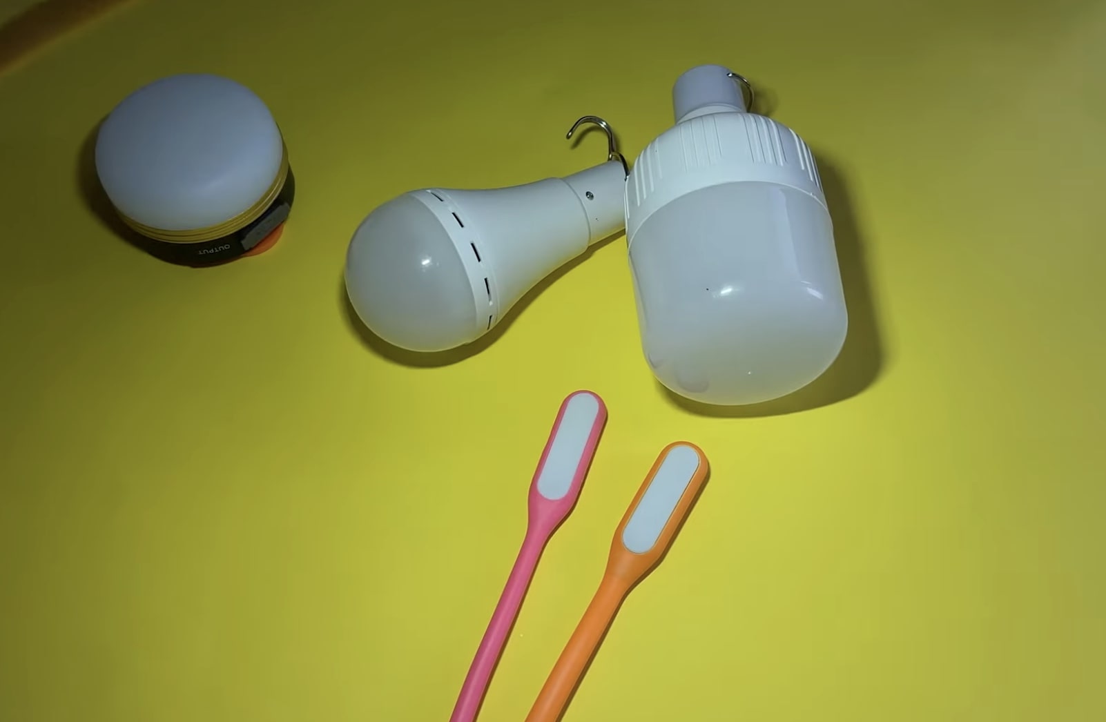 Графік відключення світла в Полтавській області на 3 грудня: де жителі сидітимуть 9 годин поспіль без електрики